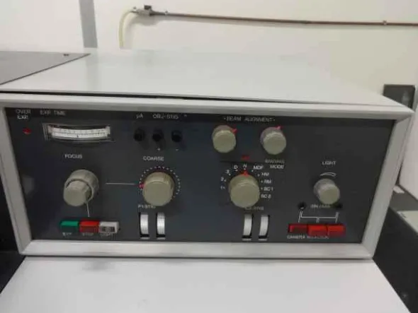 Microscopio elettronico Zeiss em-109