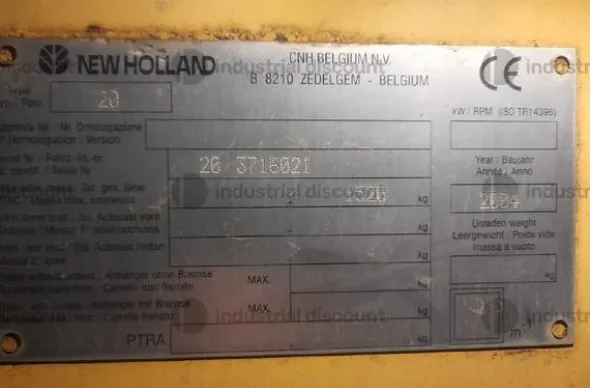1#10155 Mietitrebbia New Holland TX66 e Barra da mais Capello Quasar