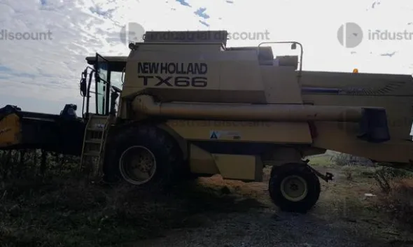 1#10155 Mietitrebbia New Holland TX66 e Barra da mais Capello Quasar