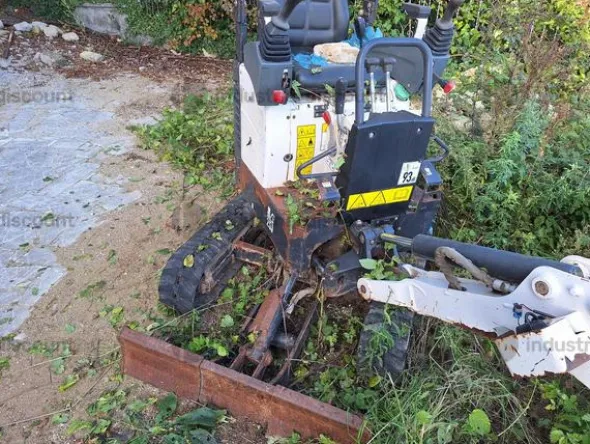 4#8674 Miniescavatore Bobcat