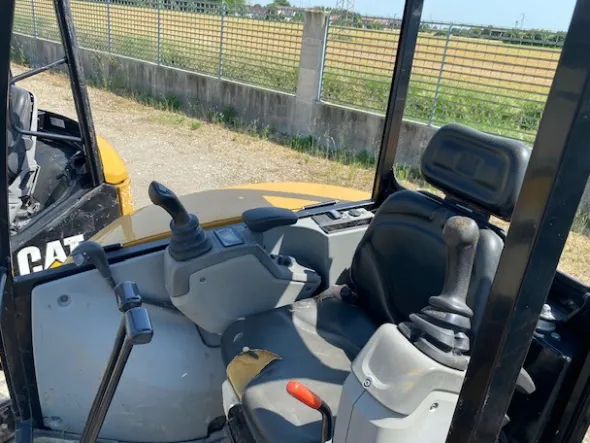 Miniescavatore Caterpillar 302.7