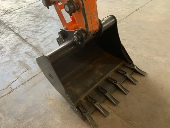 8#8237 Miniescavatore cingolato Doosan