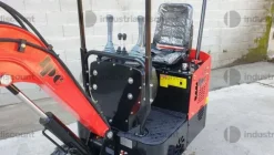 6#10091 Miniescavatore cingolato JPC HT 12 rosso