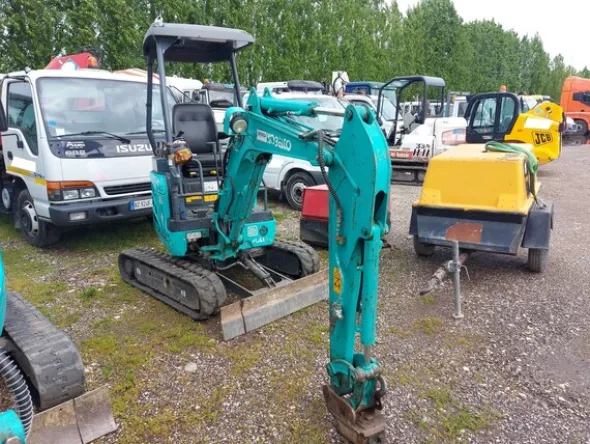54#7778 Miniescavatore Kobelco SK17SR-3