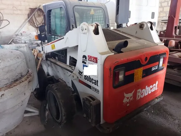 16#7900 Minipala Bobcat S630