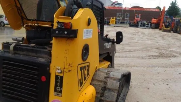 1#3206 Minipala cingolata JCB 1110THF