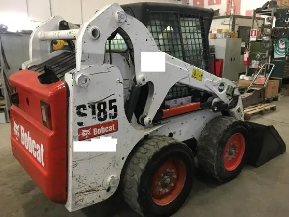 14#3637 Mini pala gommata Bobcat S185