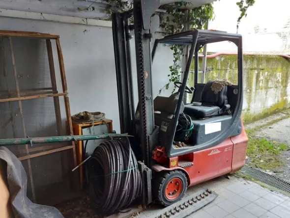 1#5997 Miscelatore per rifiuti Aleco e carrello elevatore Linde
