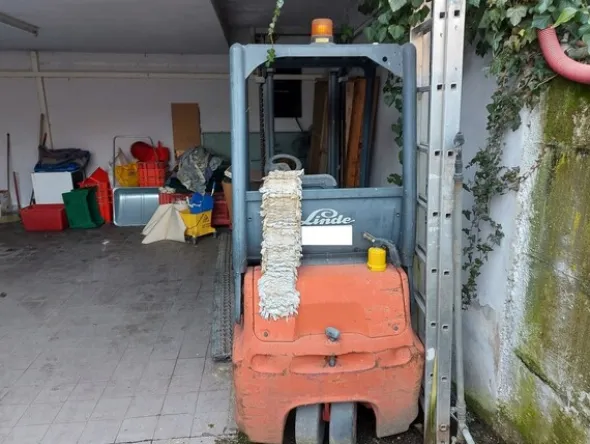 1#5997 Miscelatore per rifiuti Aleco e carrello elevatore Linde