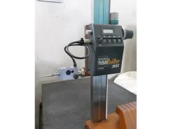 MisuratoreALTIMETROTESA Hite-300 con Piano DIABASE 630x400