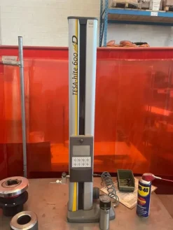 5#8183 Misuratore verticale Tesa Hite 600 Plus D