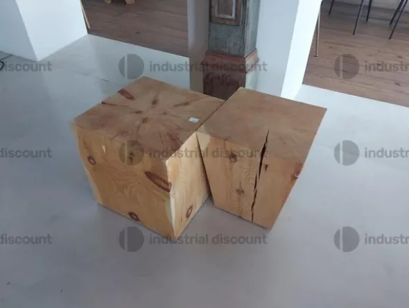 17#8771 Mobili finiti, materia prima e semilavorati, ferramenta e bulloneria