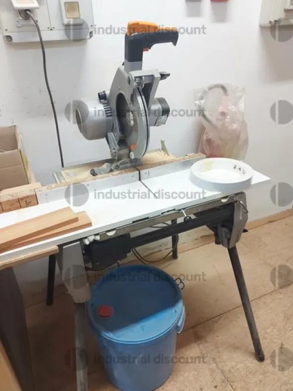 17#8771 Mobili finiti, materia prima e semilavorati, ferramenta e bulloneria