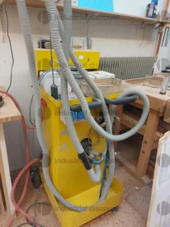 17#8771 Mobili finiti, materia prima e semilavorati, ferramenta e bulloneria
