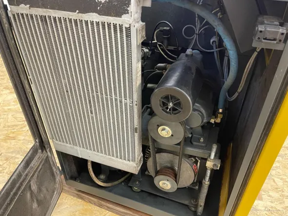 MO881-1187Compressore marca Kaeser