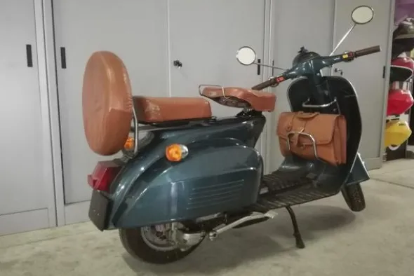 14#4134 Moto Bajaj Chetak Classic 150cc