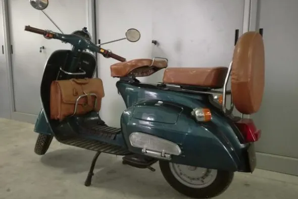 14#4134 Moto Bajaj Chetak Classic 150cc