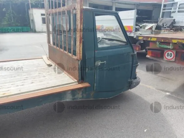 22#9213 Motocarro APE Piaggio