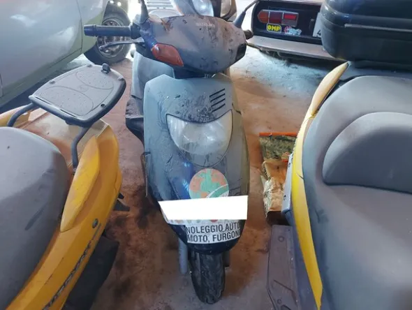 18#77941 Motocicli Suzuki e Yamaha