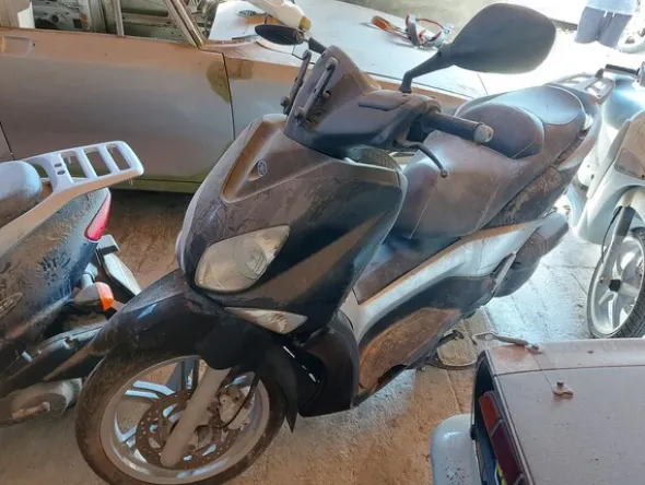 18#77941 Motocicli Suzuki e Yamaha