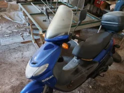 18#77941 Motocicli Suzuki e Yamaha