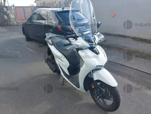 3#9812 Motociclo Honda