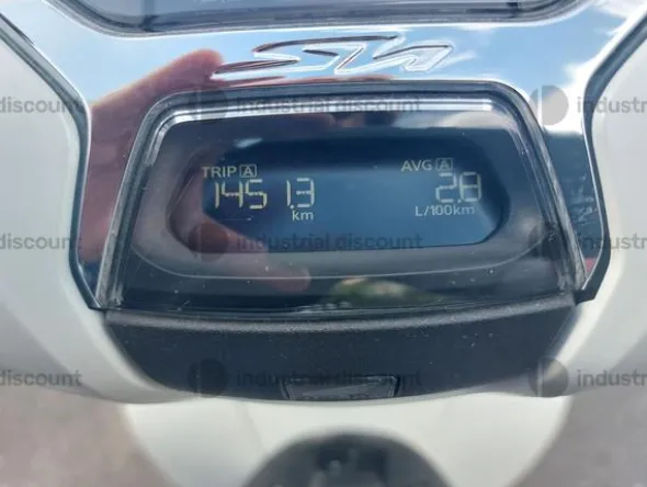 3#9812 Motociclo Honda