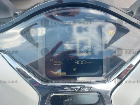 3#9812 Motociclo Honda