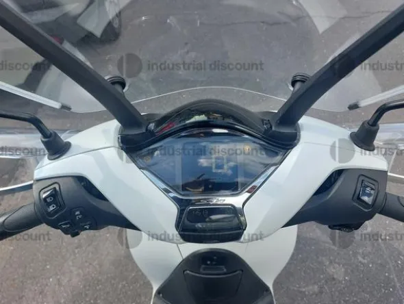 3#9812 Motociclo Honda