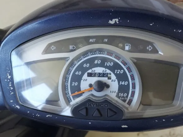 1#7762 Motociclo Scooter Kymko