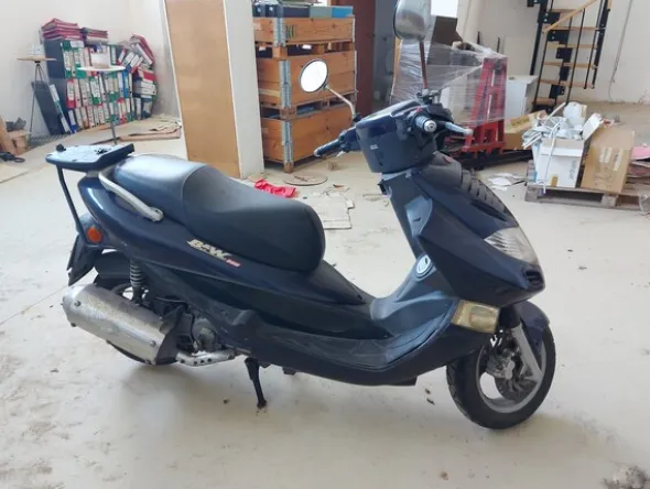 1#7762 Motociclo Scooter Kymko