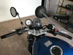 4#4972 Motociclo Suzuki SV650