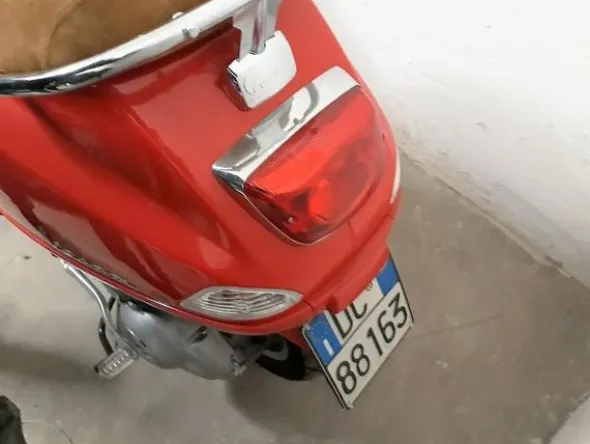1#4159 Motociclo Vespa Ferrari 125