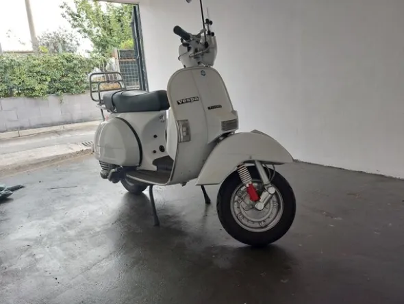 4#8004 Motociclo Vespa Piaggio PX 125 X