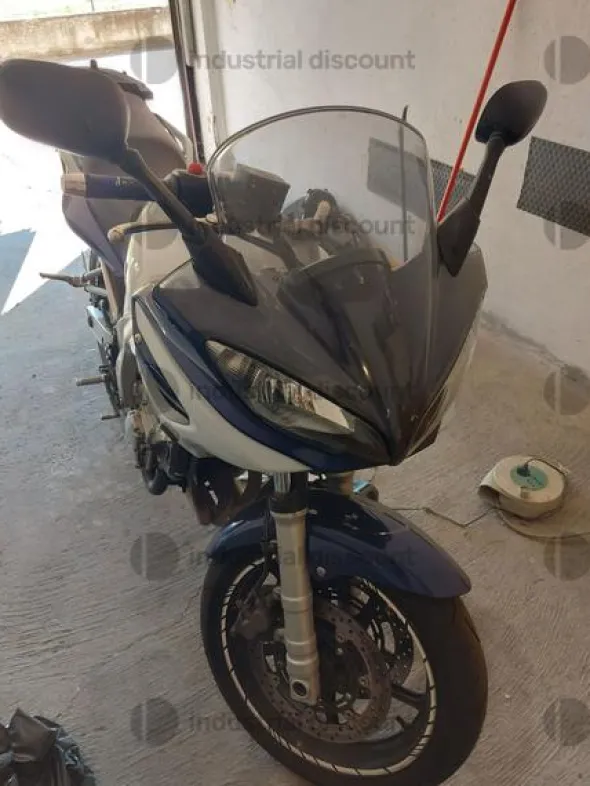 12#9070 Motociclo Yamaha 397