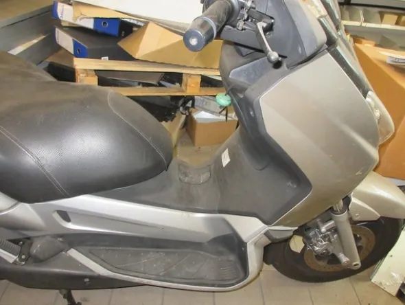 5#5094 Motociclo Yamaha X MAX250