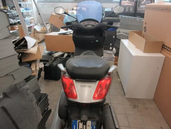 5#5094 Motociclo Yamaha X MAX250