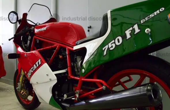 8#9982 Moto Ducati 750 F1