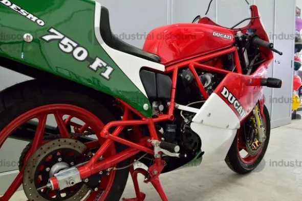 8#9982 Moto Ducati 750 F1