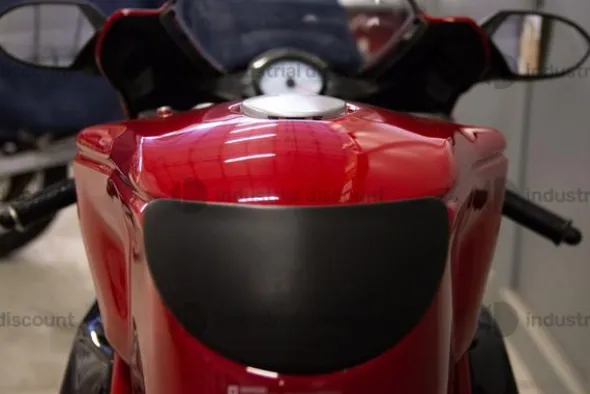 14#9982 Moto Ducati 749 R
