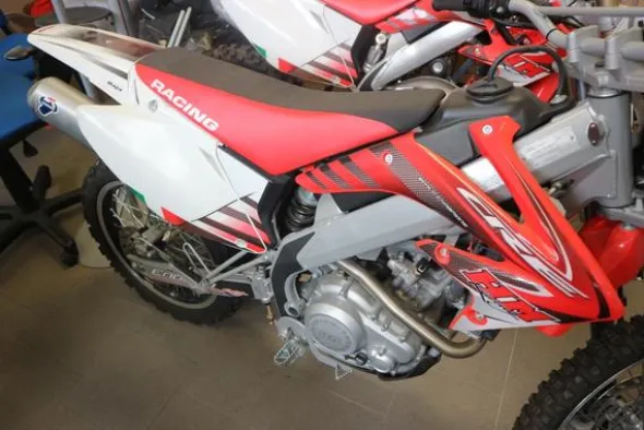 4#3474 Moto HM CRE