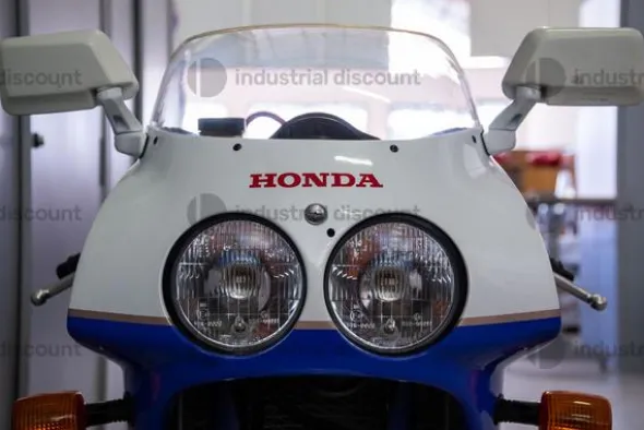 19#9982 Moto Honda VFR 750R RC 30