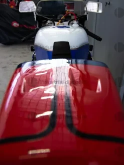 19#9982 Moto Honda VFR 750R RC 30