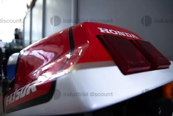 19#9982 Moto Honda VFR 750R RC 30
