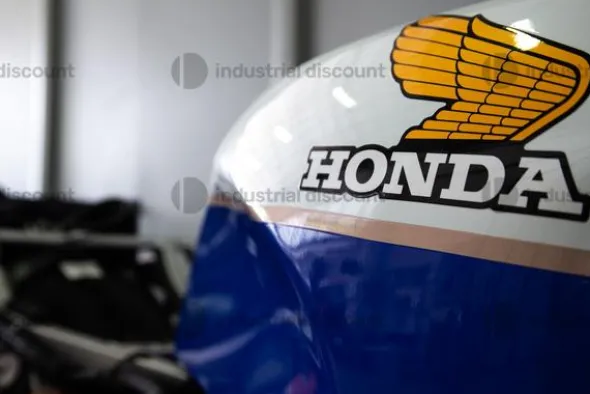 19#9982 Moto Honda VFR 750R RC 30