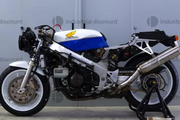 19#9982 Moto Honda VFR 750R RC 30