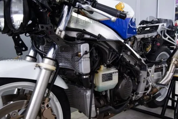 19#9982 Moto Honda VFR 750R RC 30