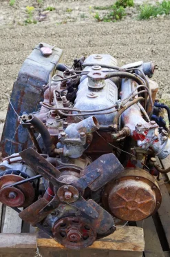 MOTORE FIAT per CINGOLO 351 FIAT o AUTOCARRO 616 FIAT