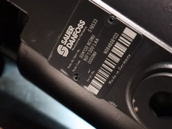 Motore Sauer Danfoss 90M130NC0NUN0F1D00LAA0000NH