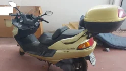 48#5491 Moto scooter Yamaha Majesty